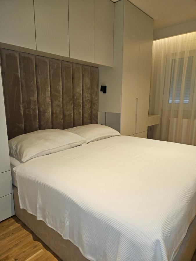 Adav Luxus Apartment Вісоко Екстер'єр фото