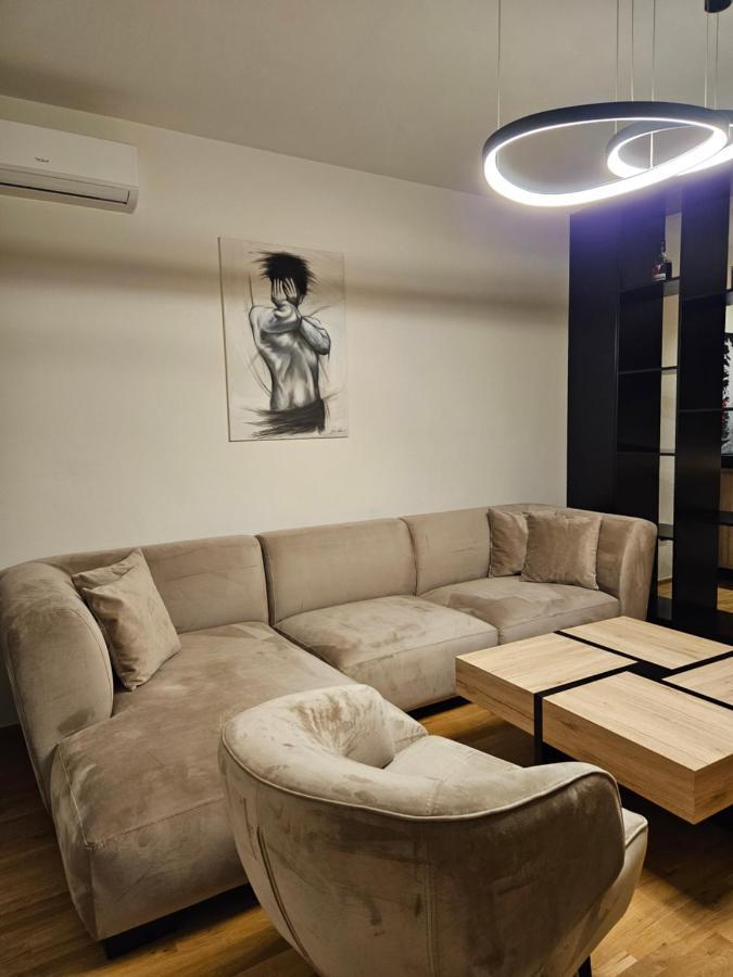 Adav Luxus Apartment Вісоко Екстер'єр фото